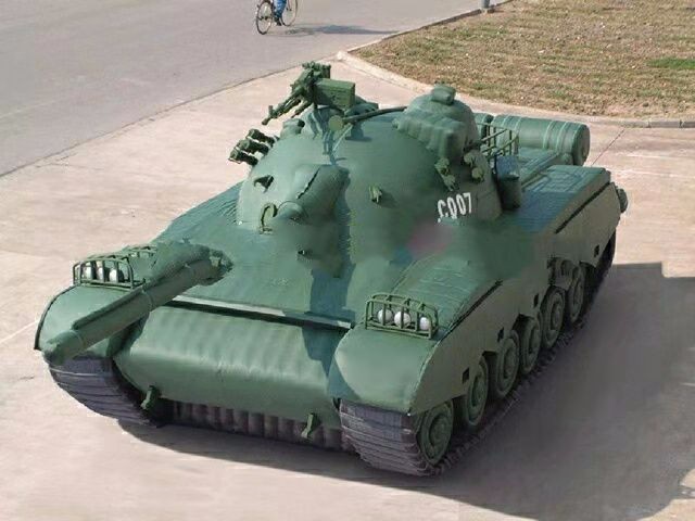 临漳军用充气坦克车